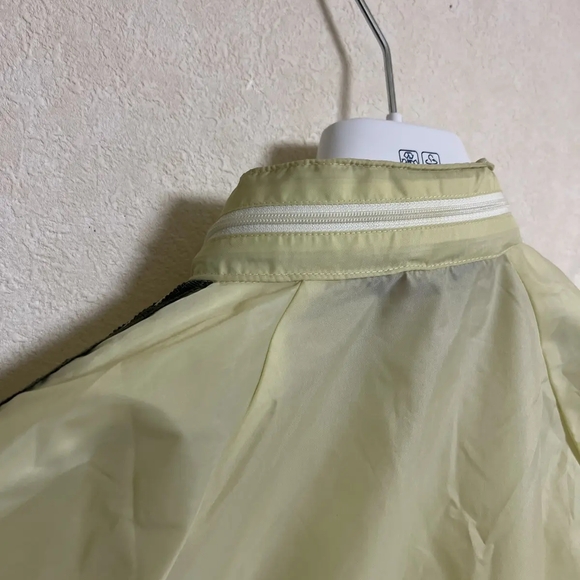 Bape Cream Windbreaker with Black Accents - Picture 8 of 8